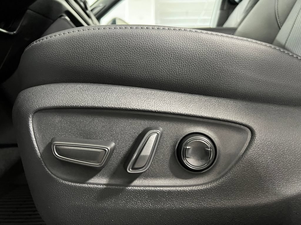 New 2026 Toyota Grand Highlander AWD Hybrid image 15
