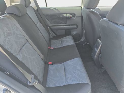 Used 2012 Scion xB FWD image 13