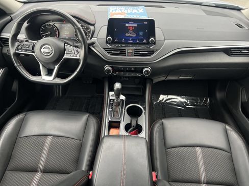 Certified 2023 Nissan Altima 2.5 SR FWD image 2