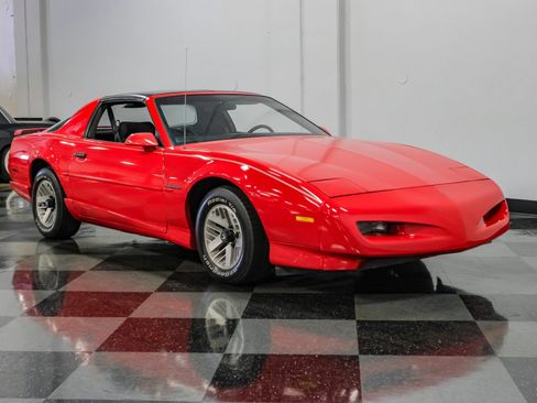 Used 1992 Pontiac Firebird Coupe RWD image 16