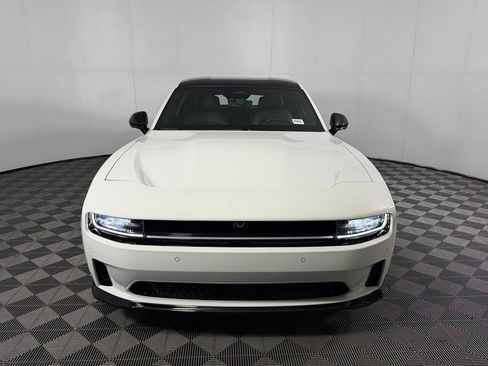 Used 2024 Dodge Charger Daytona R/T w/ Plus Group AWD/4WD image 3