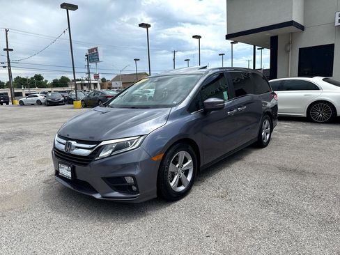 Used 2018 Honda Odyssey EX-L image 2