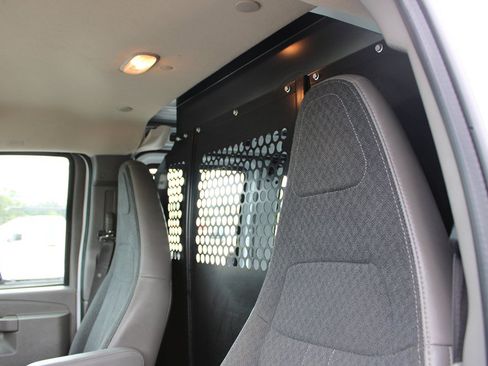 Used 2025 Chevrolet Express 2500 w/ Driver Convenience Package RWD image 19