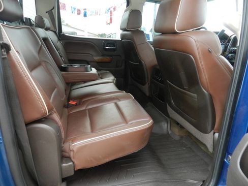 Used 2015 Chevrolet Silverado 2500 High Country w/ Duramax Plus Package image 12