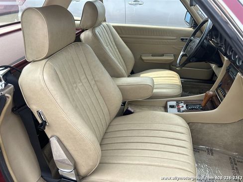 Used 1989 Mercedes-Benz 560 SL image 10