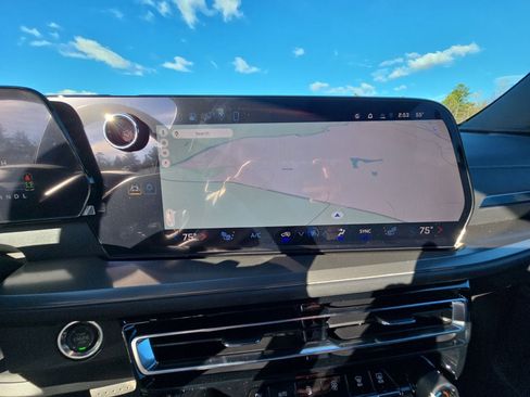 New 2026 Chevrolet Traverse LT w/ Driver Confidence Package image 50