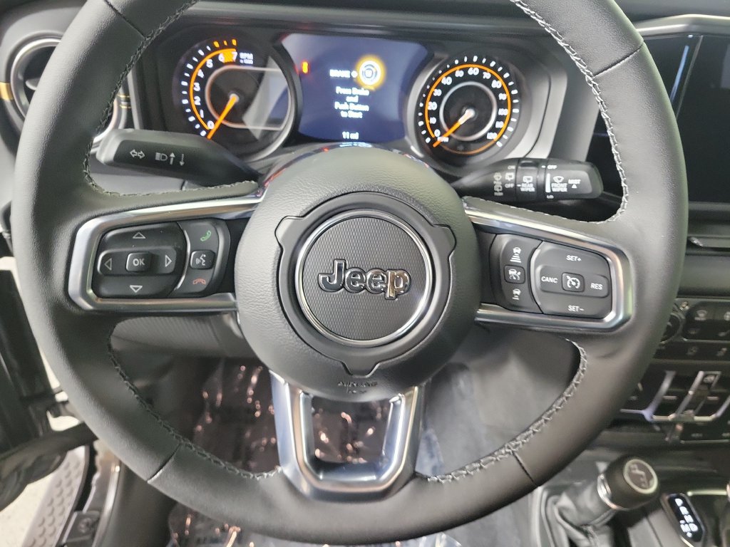 New 2027 Jeep Wrangler Unlimited Sahara AWD/4WD image 15