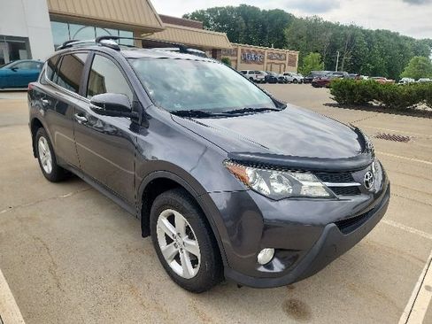 Used 2014 Toyota RAV4 XLE AWD/4WD image 1