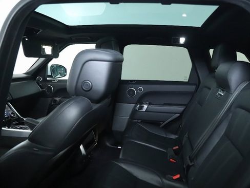 Used 2019 Land Rover Range Rover Sport HSE image 19