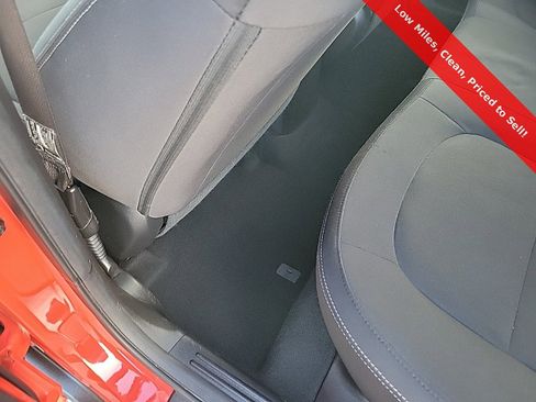 Used 2019 Kia Soul Base 4D Hatchback image 35