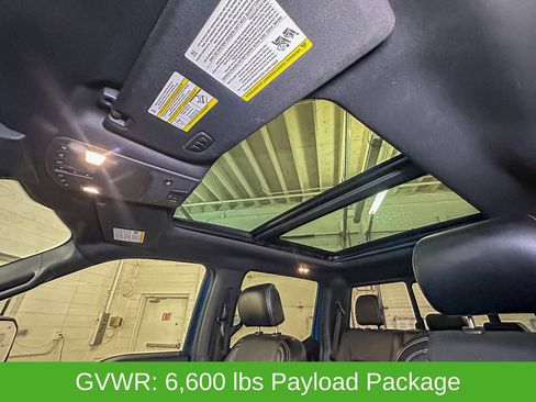 Used 2018 Ford F150 Lariat w/ Equipment Group 502A Luxury AWD/4WD image 4