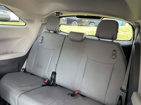 Used 2024 Toyota Sienna XLE image 13