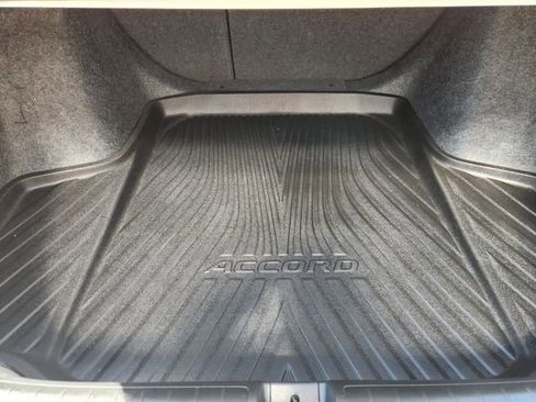 Used 2022 Honda Accord Touring image 32