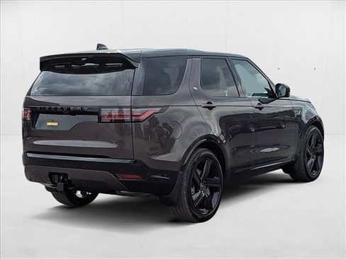 New 2025 Land Rover Discovery Dynamic SE AWD/4WD image 2