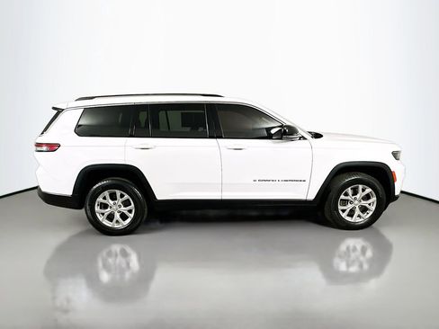 Used 2023 Jeep Grand Cherokee L Limited AWD/4WD image 7