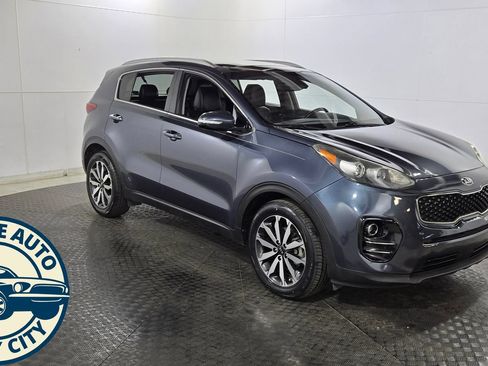 Used 2017 Kia Sportage EX w/ EX Technology Package FWD image 1