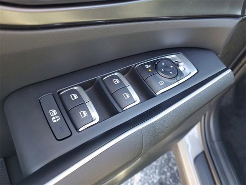 New 2026 Kia Sorento S image 9