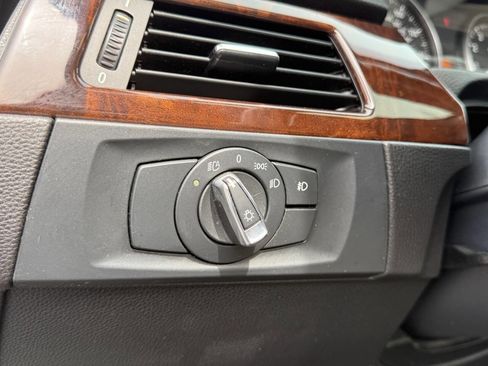 Used 2011 BMW 328i Coupe image 27