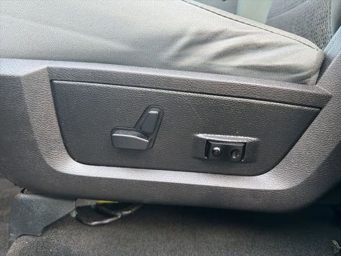 Used 2017 RAM 1500 Big Horn image 29