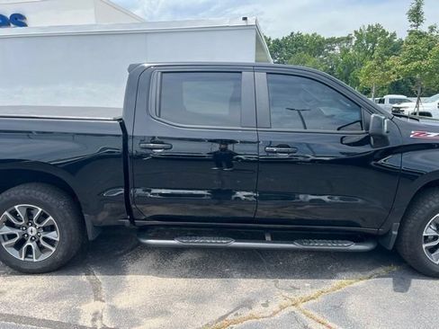 Certified 2024 Chevrolet Silverado 1500 RST AWD/4WD image 3