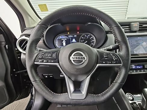 Used 2021 Nissan Versa SR w/ Convenience Package image 21