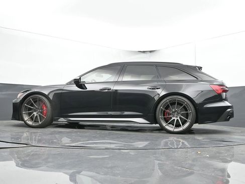 Used 2022 Audi RS 6 w/ Carbon Optic Package image 43
