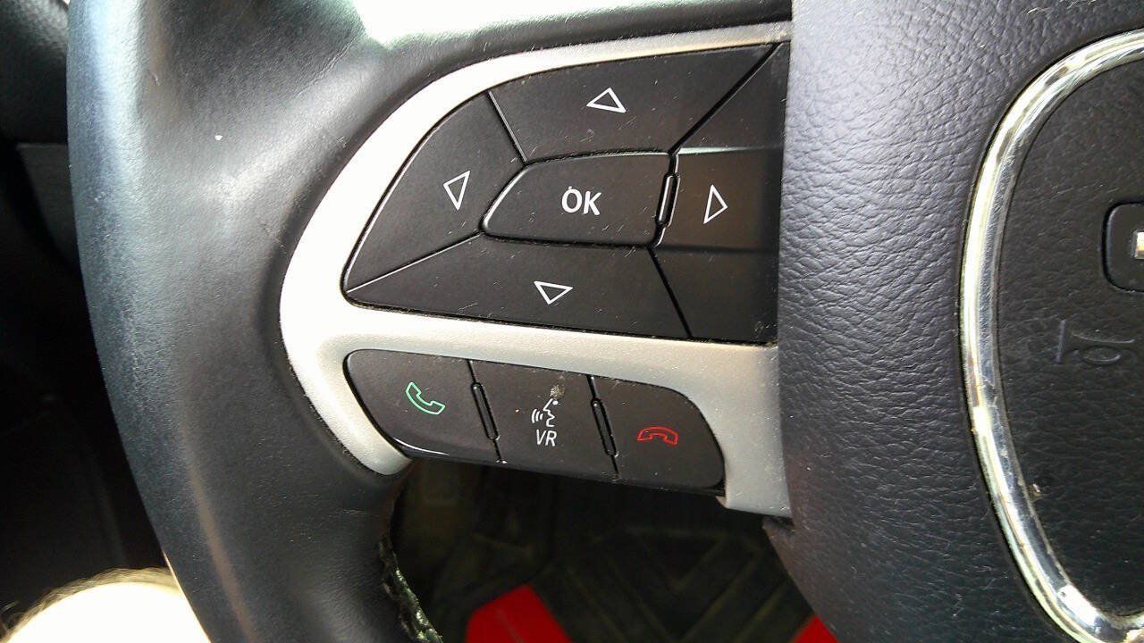 Used 2015 Dodge Challenger SXT Plus RWD image 29