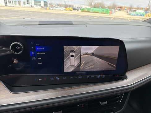 New 2026 Chevrolet Suburban High Country image 16