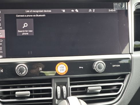 New 2025 Porsche Macan image 16