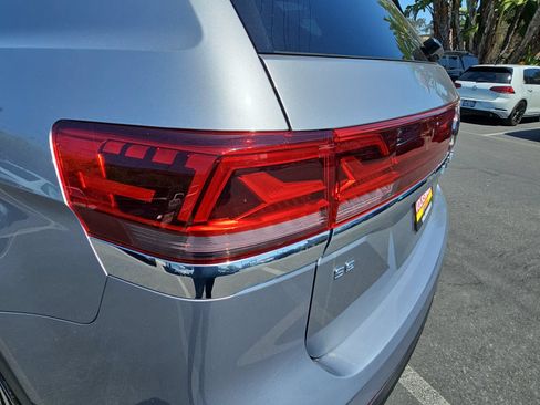Used 2024 Volkswagen Atlas SE FWD image 36