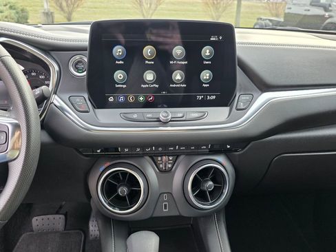 Used 2025 Chevrolet Blazer LT image 20