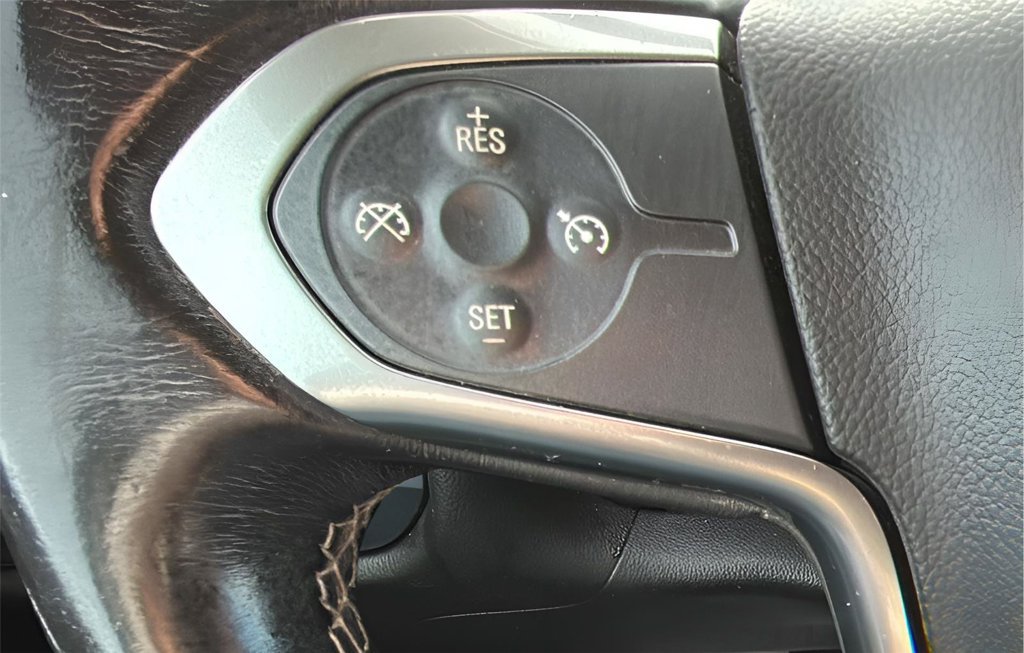 Used 2018 Chevrolet Silverado 1500 LT w/ All Star Edition AWD/4WD image 5