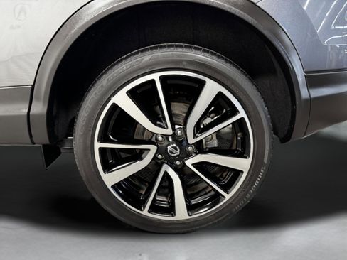 Used 2018 Nissan Rogue Sport SL w/ SL Premium Package image 47