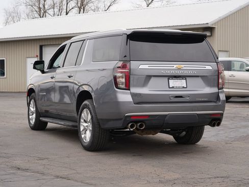 Used 2021 Chevrolet Suburban Premier w/ Premium Package AWD/4WD image 5