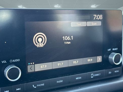 Certified 2023 Honda HR-V LX image 20