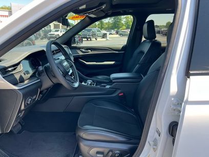 New 2026 Jeep Grand Cherokee Altitude