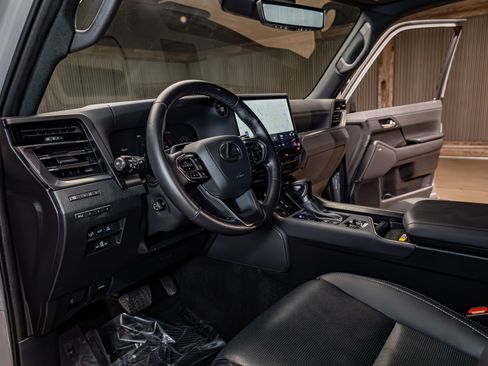 Used 2024 Lexus GX 550 550 Luxury+ image 13