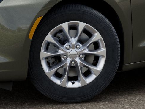 New 2027 Chrysler Pacifica Select AWD/4WD image 4