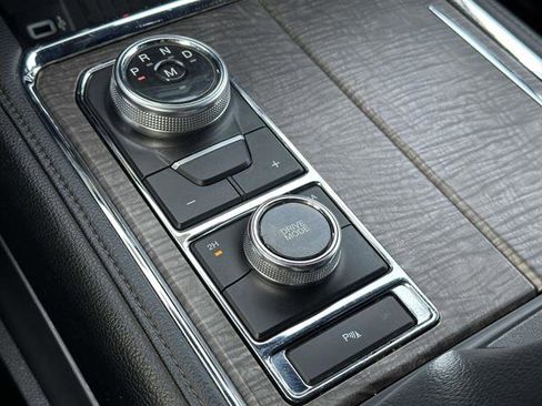 Used 2018 Ford Expedition Max Limited image 21