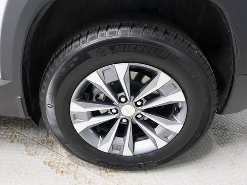 Used 2025 Chevrolet Equinox LT AWD/4WD image 20