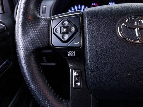 Used 2019 Toyota 4Runner TRD Off-Road Premium image 30