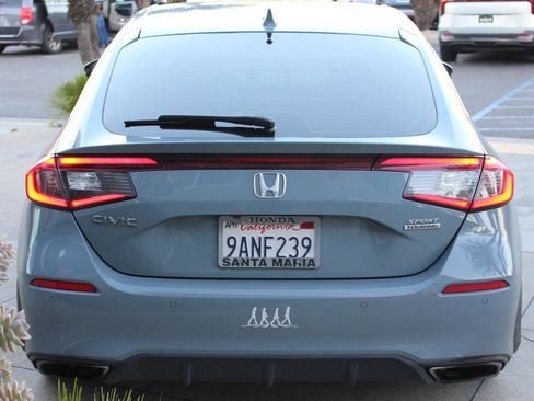 Used 2022 Honda Civic Sport Touring image 8