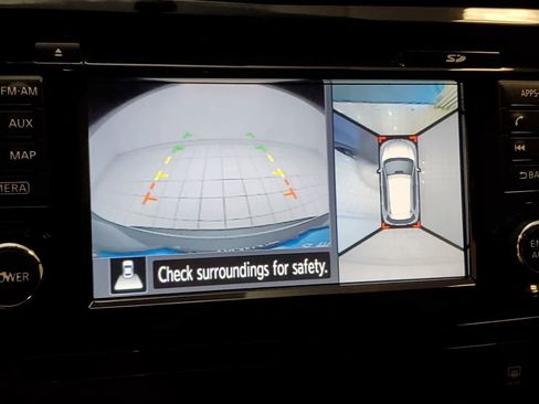 Used 2015 Nissan Rogue SL image 3