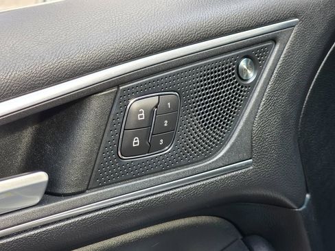 Used 2022 Ford Edge Titanium image 28