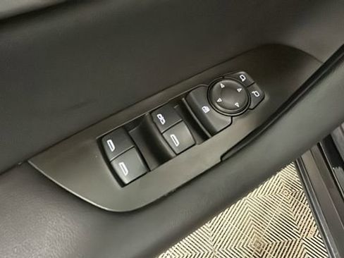 Used 2024 Chevrolet Blazer LT w/ Convenience Package FWD image 11