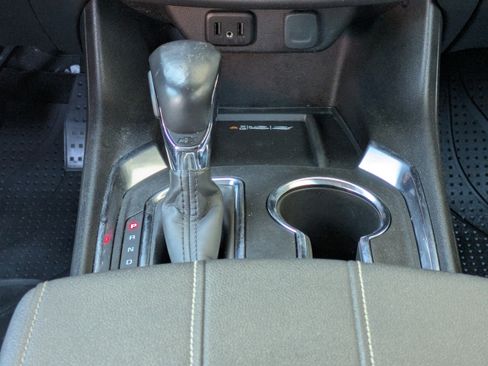 Used 2022 Chevrolet Traverse LT w/ LPO, Floor Liner Package AWD/4WD image 21