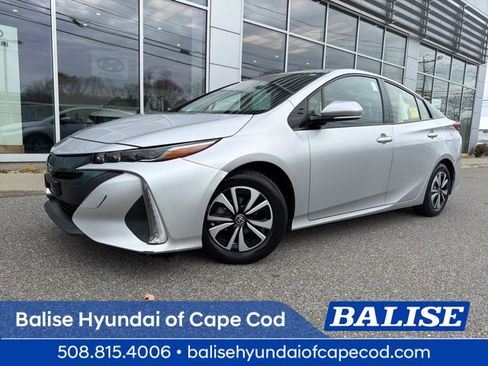 Used 2018 Toyota Prius Prime Premium image 1