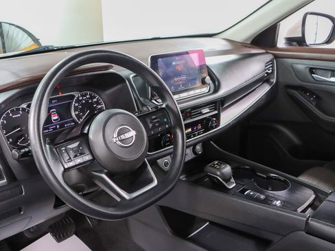 Used 2023 Nissan Rogue SV FWD image 22