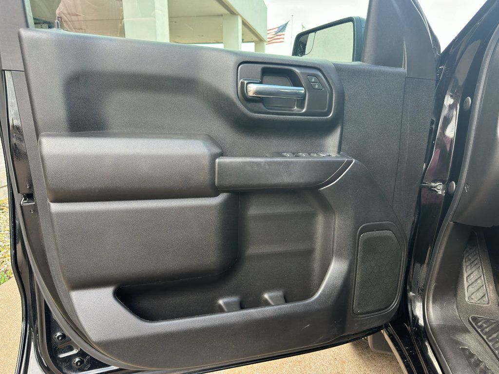Used 2024 GMC Sierra 1500 Pro w/ Graphite Edition AWD/4WD image 15