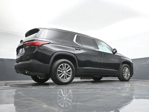 Used 2023 Chevrolet Traverse LT image 46